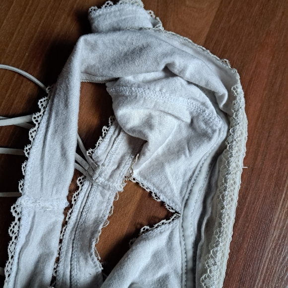 2/$20 UO Out From Under cream white lace  Bralette Halter Casual Small - Picture 3 of 3
